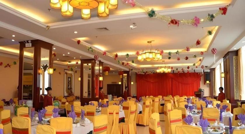 Golden Spring Hotel Lijiang Lijiang  Exterior photo